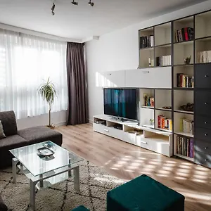  Apartment Midi-suede Belgium