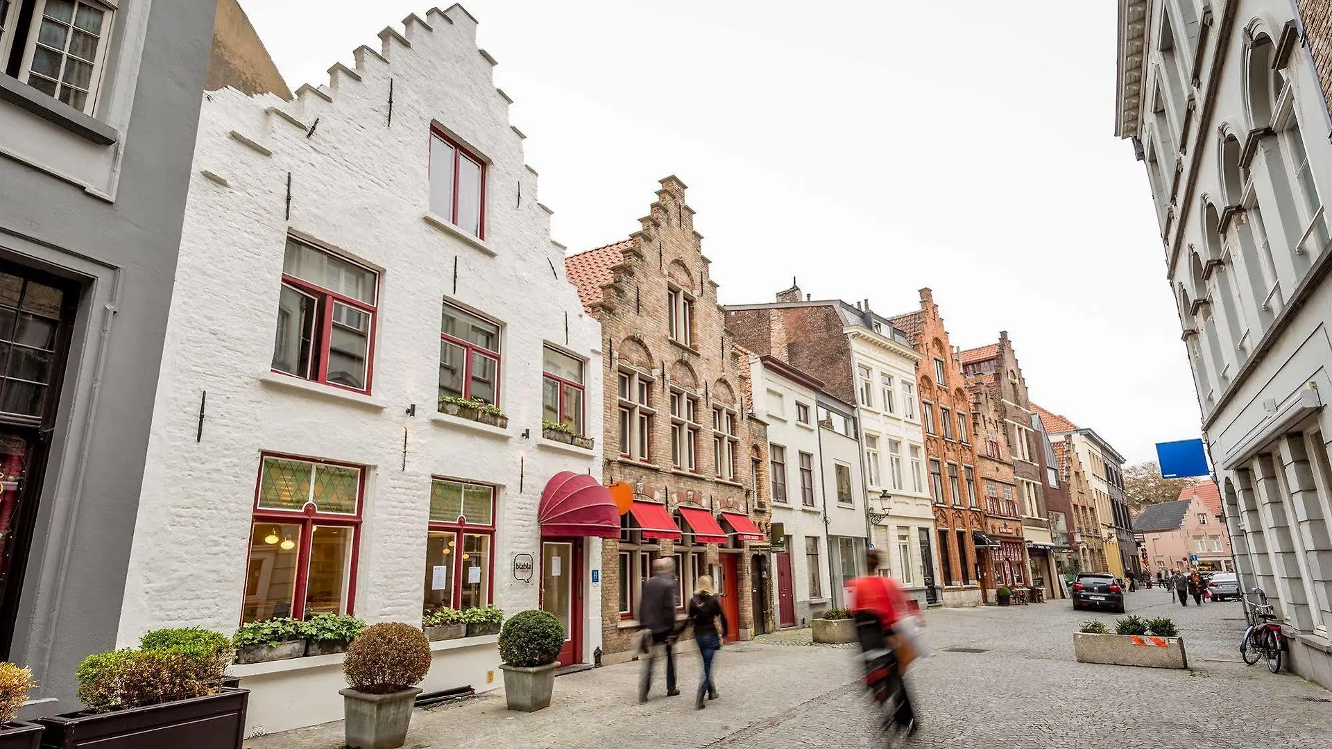 Hotel Bla Bla Bruges 2*,